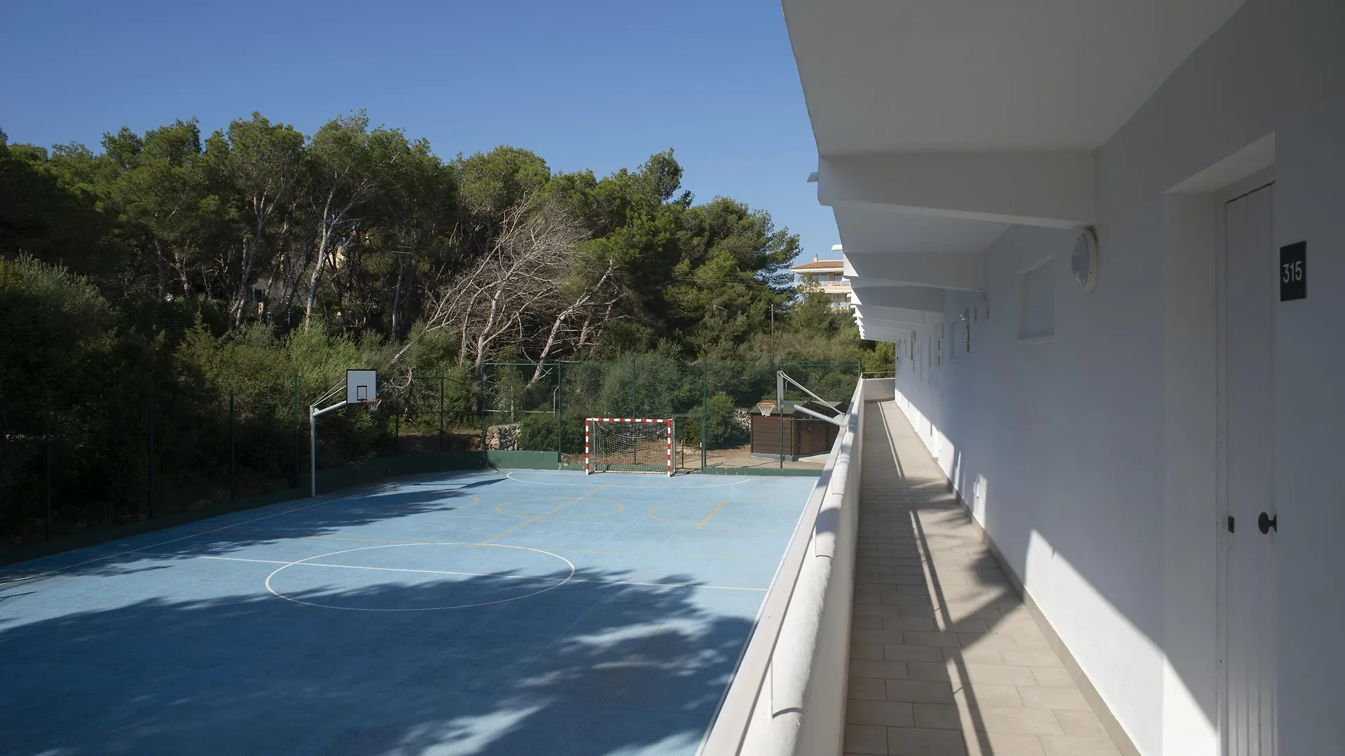 Aparthotel Pierre & Vacances Mallorca Cecilia Porto Colom 3*,  Espanha